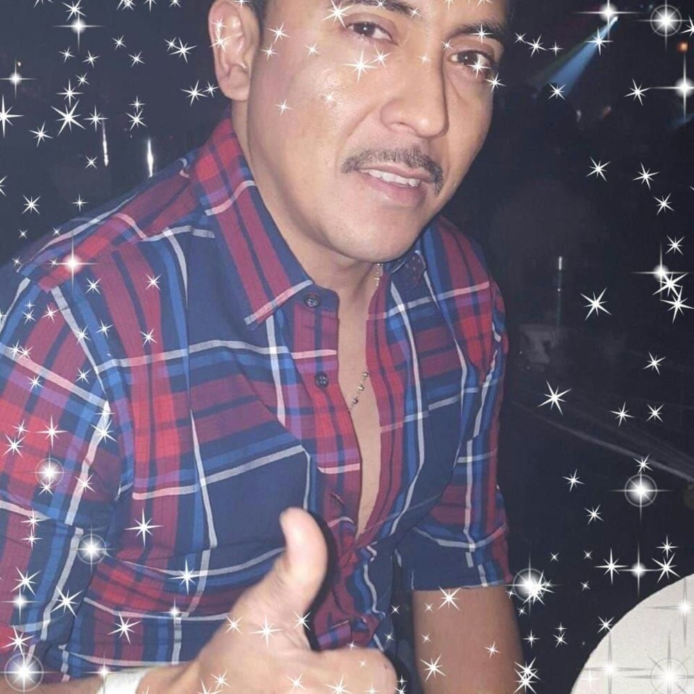 Meet your Posher, Tino